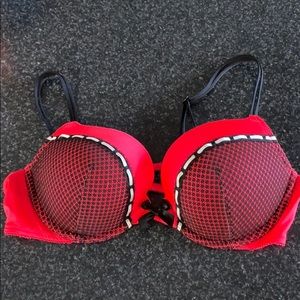 VS very sexy pushup bra